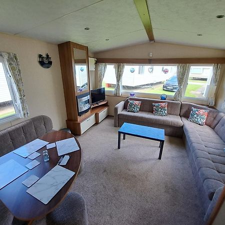 Caravan Waxholme Екстериор снимка